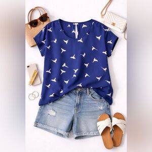 Women’s Blue Short Sleeve Printed Top